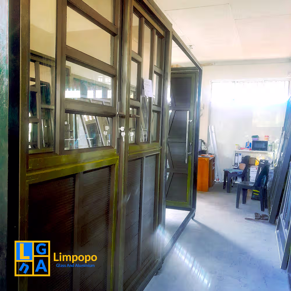 Image Showcasing Indoor Work Environment - 5